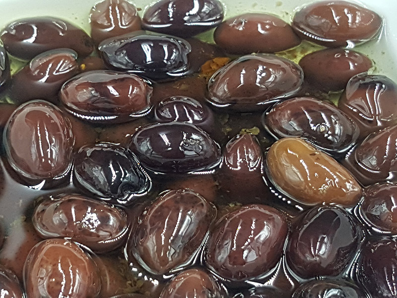 Olive nere Kalamon aromatizzate